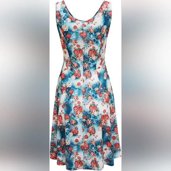 NWT Tam Ware Sleeveless Floral Fit and Flare Dress Small - Picture 3 of 9